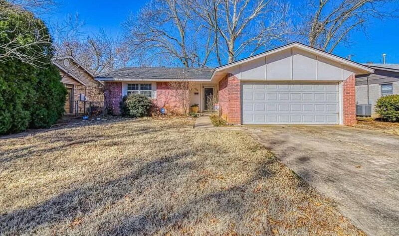 Primary Photo - 1724 Bedford Ln
