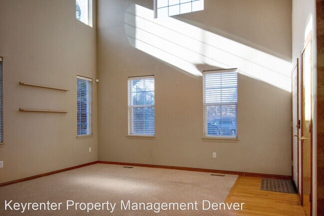 Building Photo - 3 br, 2.5 bath House - 12806 W Brittany Drive