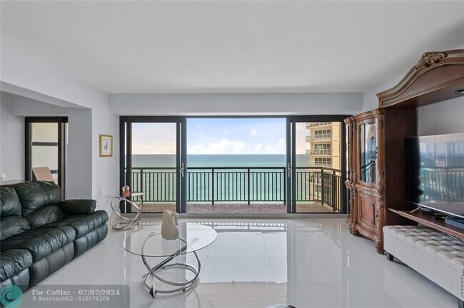 Building Photo - 3800 Galt Ocean Dr