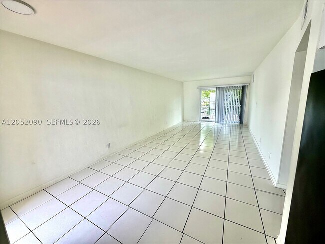 Foto del edificio - 2352 NE 9th St