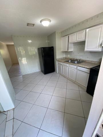 Foto principal - 325 W Merritt Ave