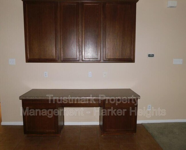Building Photo - 2601 Moose Hide Dr
