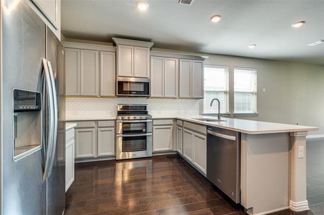 Building Photo - 2627 Amistad Dr
