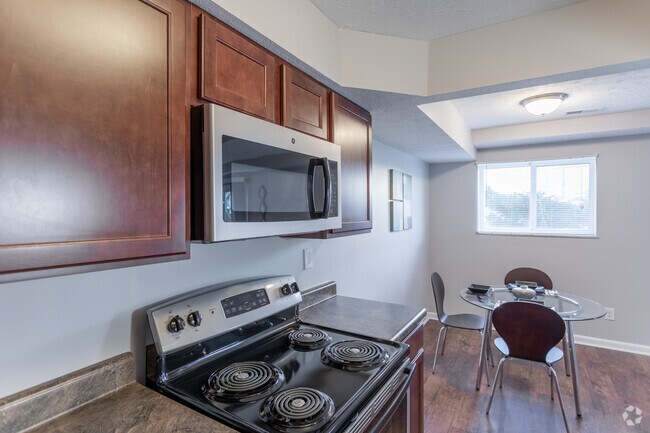 2HAB, 1BA - 940 ft² - Stone Creek Apartments