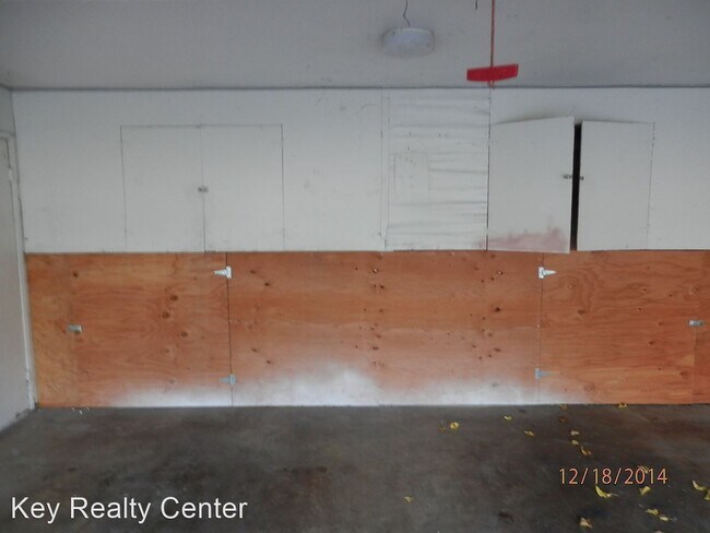 Building Photo - 2 br, 1 bath House - 8939 El Mirador Drive #4