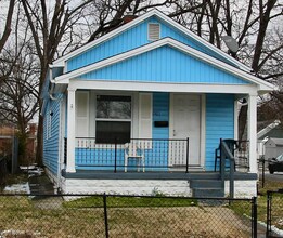 Building Photo - 1301 Lillian Ave