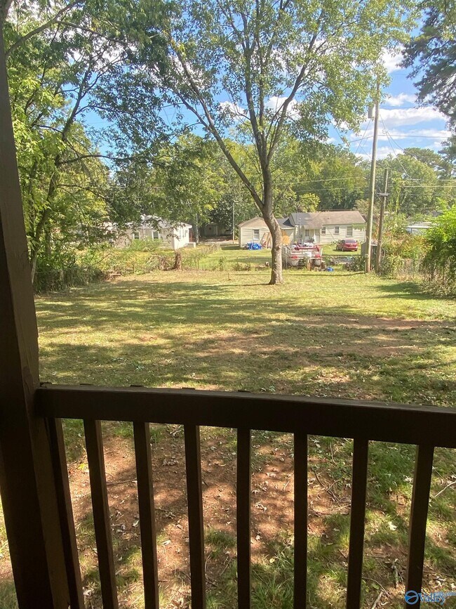 Foto del edificio - 918 Fairway Dr NW