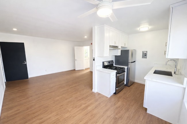 Photo - 333 Vernon Ave Apartment