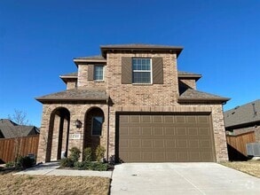 Building Photo - 2410 San Marcos Dr