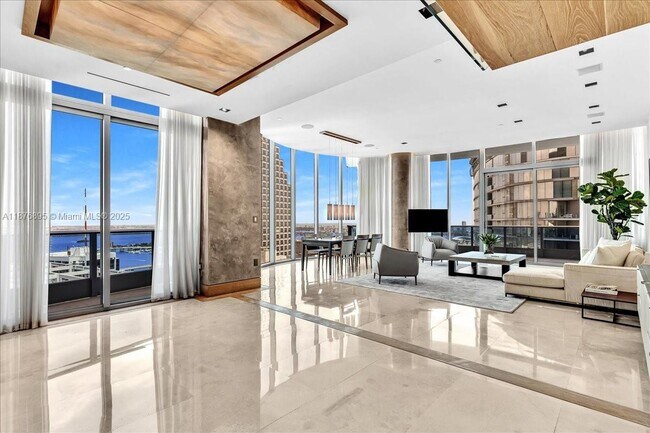 Foto del edificio - 200 Biscayne Blvd Way