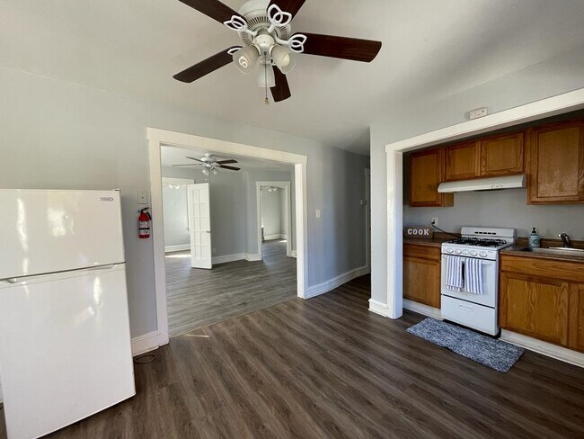 Foto del edificio - 229 Clifton Ave