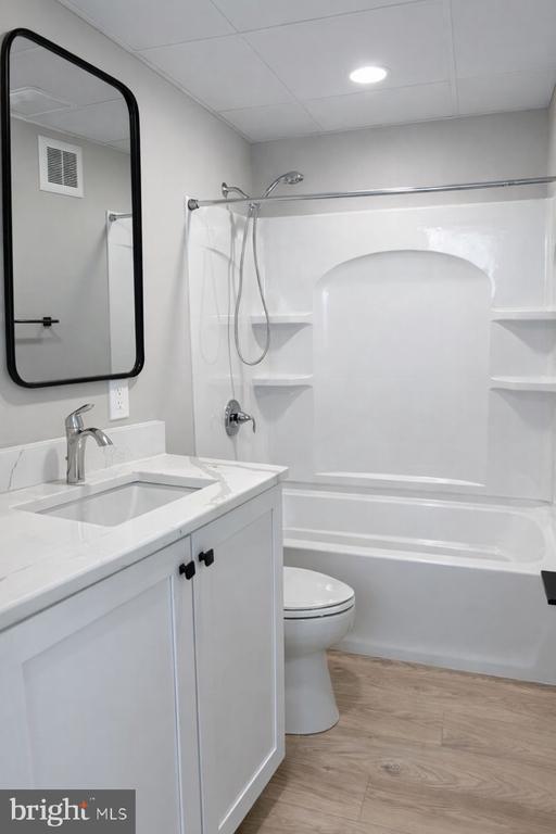 Building Photo - 872 Haddon Ave