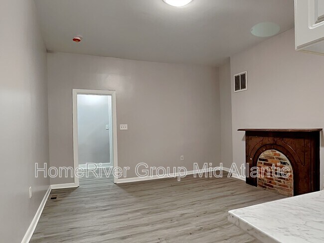 Foto del edificio - 702 Dolphin St