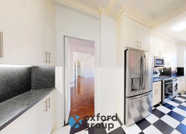 East 77th Street - East 77th Street Townhome