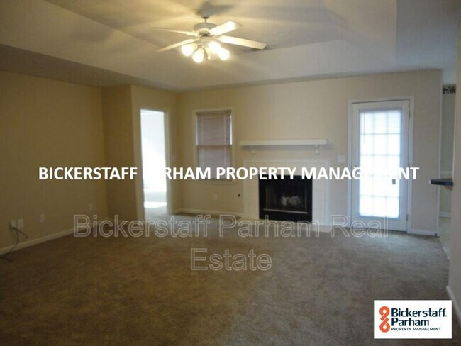 Building Photo - 7091 Vinings Way