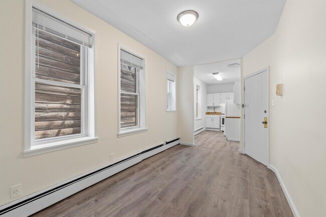 Foto del edificio - 34 W 10th St