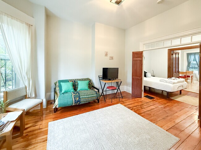 Foto del edificio - 94 Mount Pleasant Ave