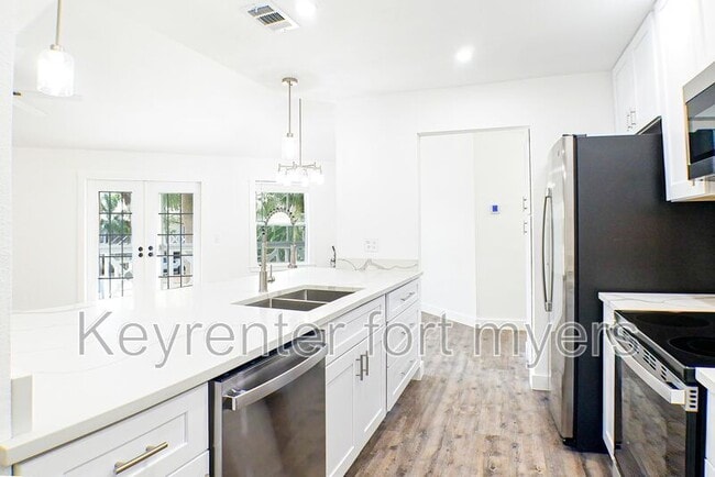 Foto del edificio - 950 MOODY Rd