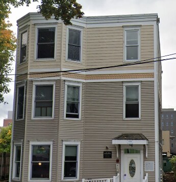 Building Photo - 9 Gardner St