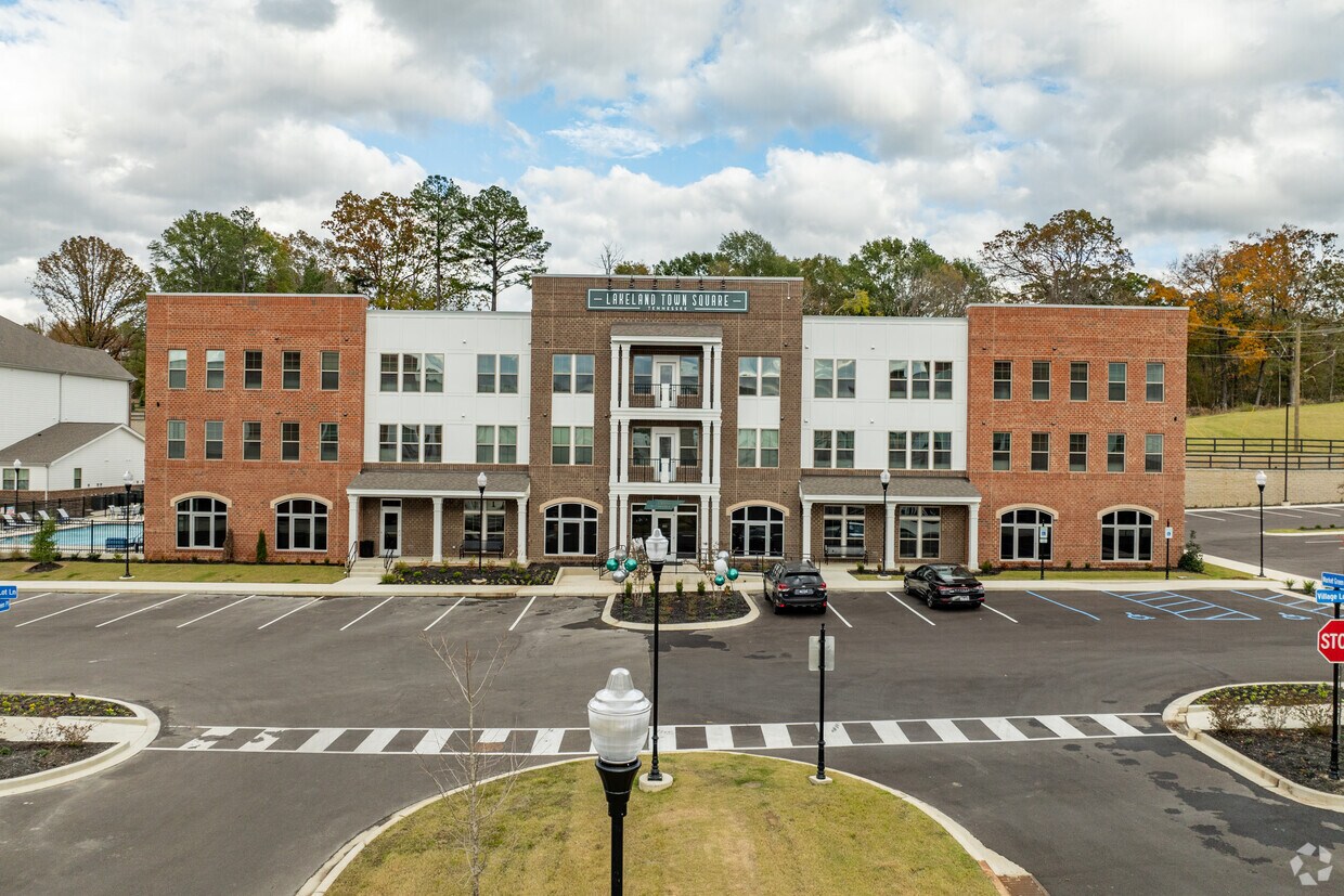 Building Photo - Lakeland Town Square Phase II