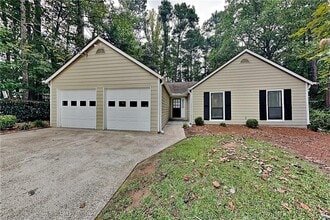 Building Photo - 5990 Bayside Dr NW