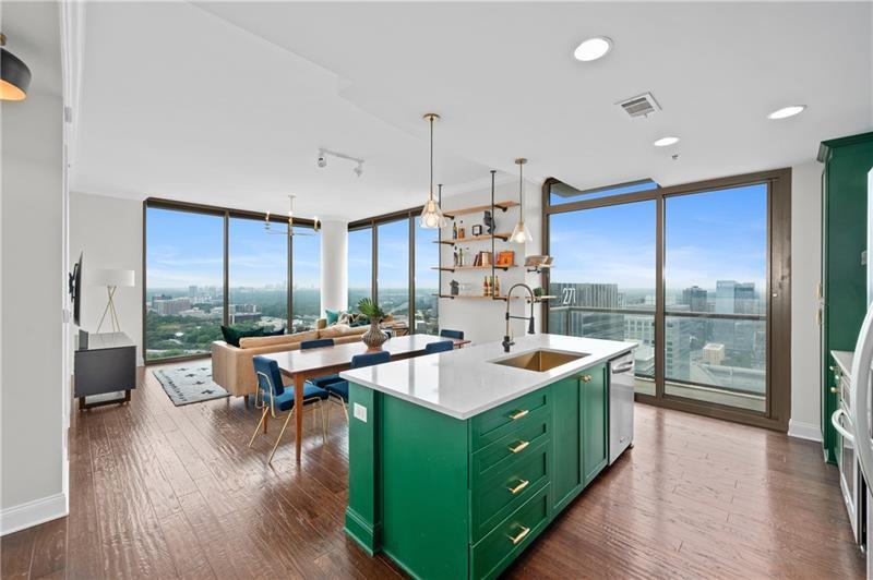 Foto principal - 270 17th St NW
