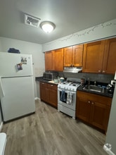 Building Photo - 3741 Lancaster Ave