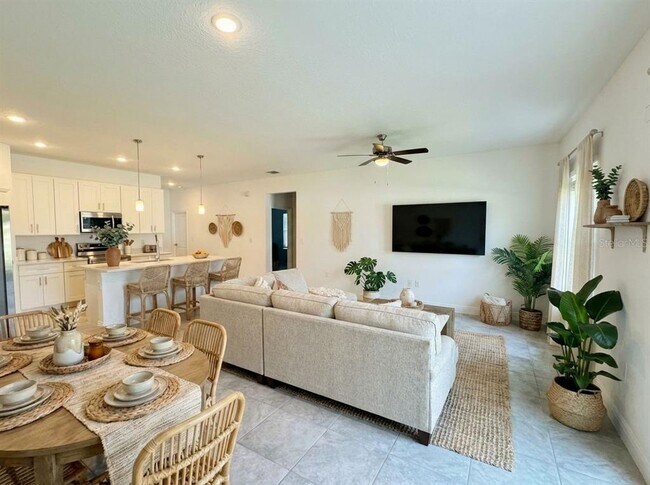 Foto del edificio - 2692 SW 161st Loop