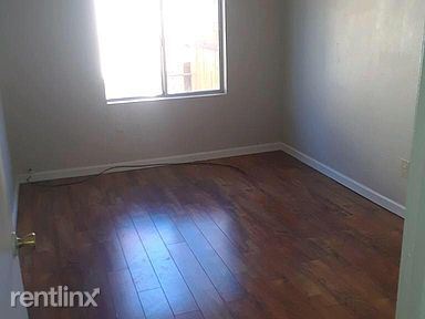 Foto del edificio - 2 br, 1 bath House - 415 H St 415