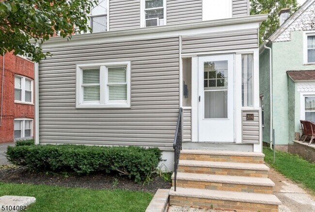 Foto del edificio - 204 Forest St