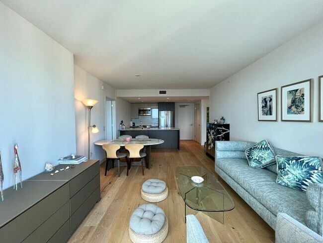Building Photo - Ae'o: 2 Bed, 2 Bath, 2 Parking, Furnished ...