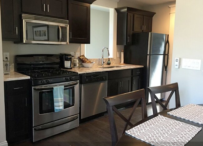 estufa de gas - 1013 Euclid Ave NE