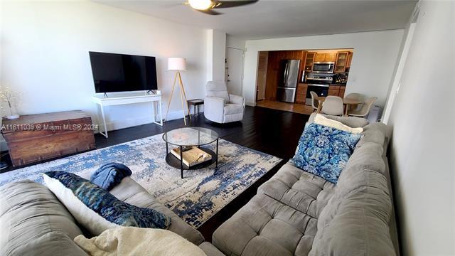 Foto del edificio - 6801 Indian Creek Dr