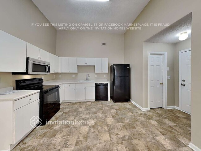 Foto del edificio - 4831 Wilkins Station Dr