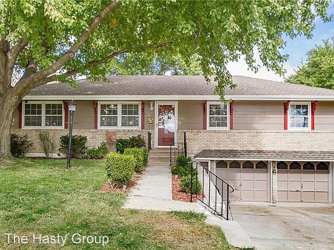 Primary Photo - 3 br, 2 bath House - 15402 E 37th Terrace S