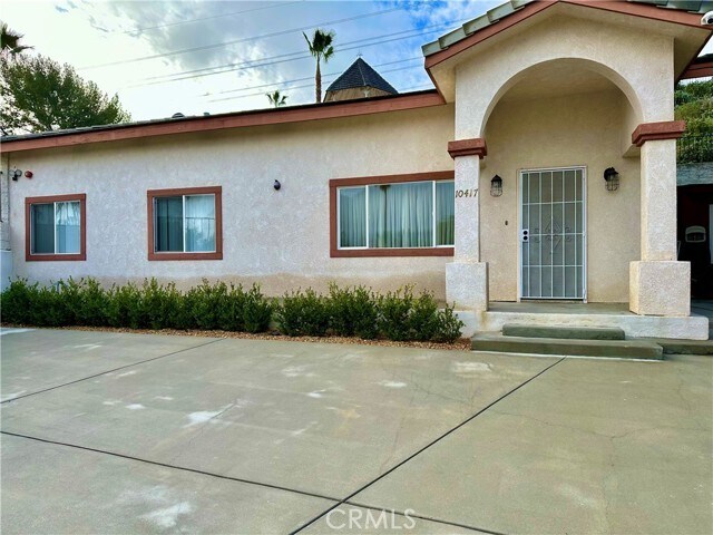 Foto principal - 10415 Mary Bell Ave