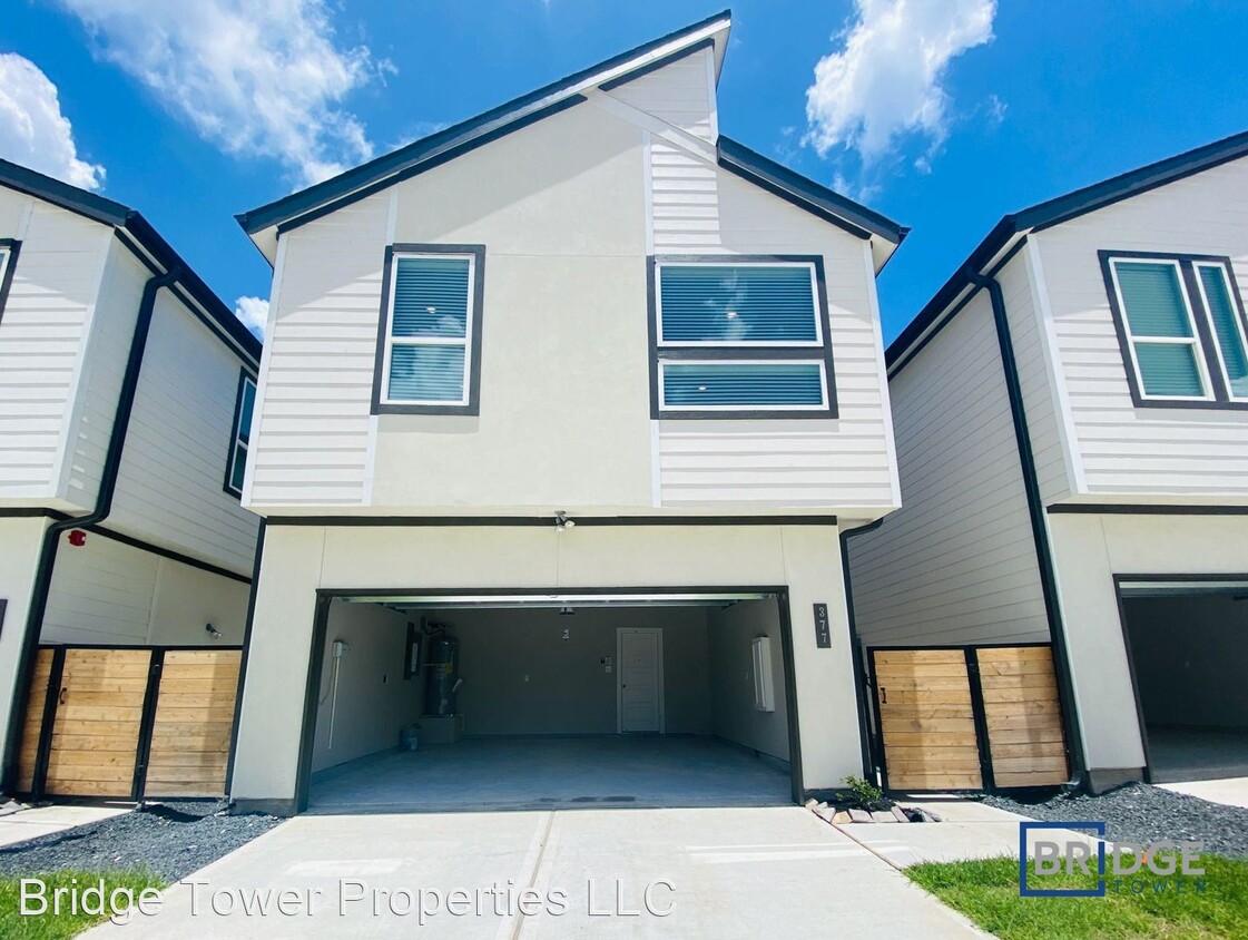 Foto principal - 3 br, 2.5 bath House - 377 N Centro Circle
