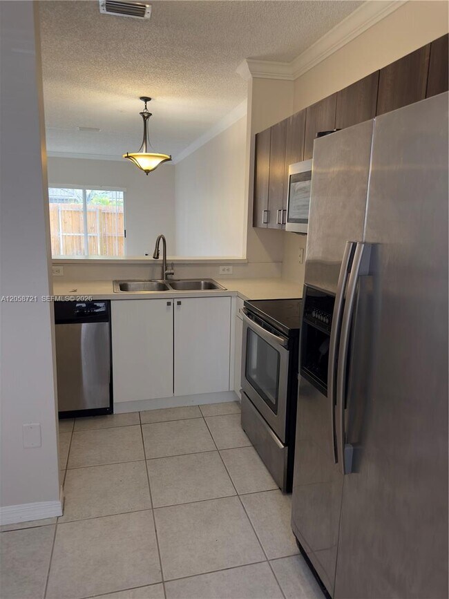 Foto del edificio - 2336 SE 24th Ave