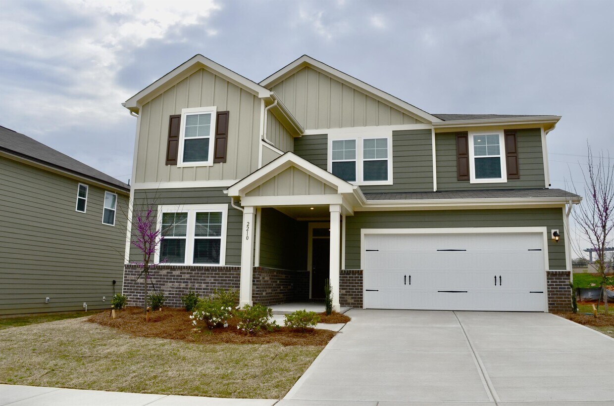 Foto principal - 2210 Blue Sky Mdws Dr