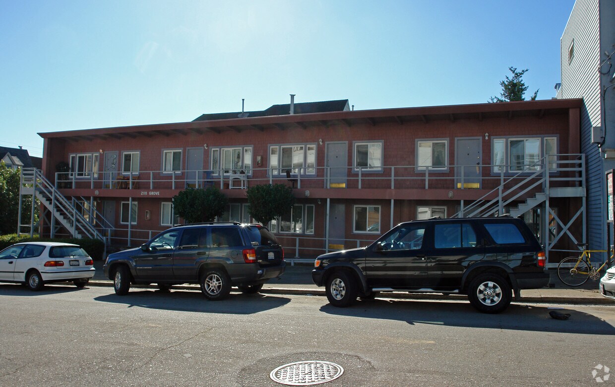 Building Photo - 2111 Grove St