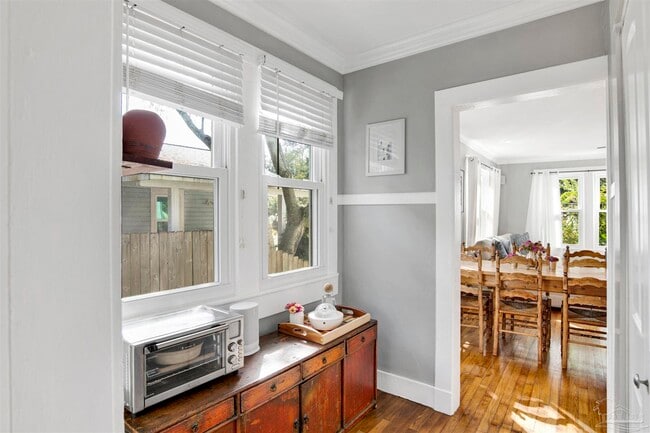 Foto del edificio - 1306 E Hernandez St