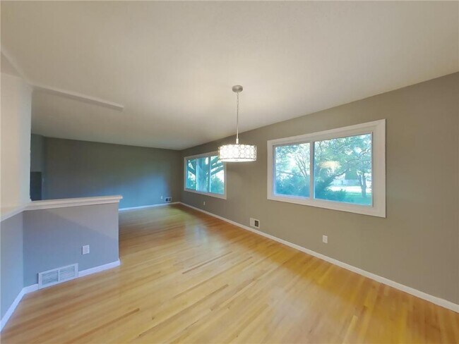 Foto del edificio - 3820 Union Terrace Ln N