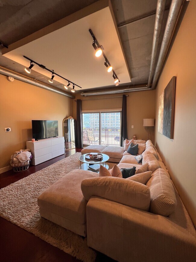 Sala de estar 2 - 150 Bee St