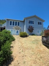 Building Photo - 8115 Mountain Crest Dr