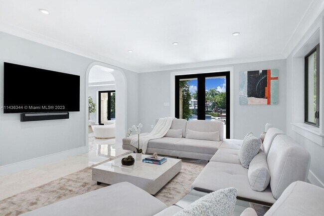 Foto del edificio - 6330 Allison Rd