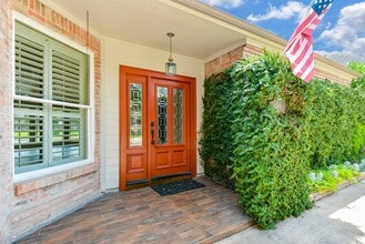 Building Photo - 1231 Creekford Cir