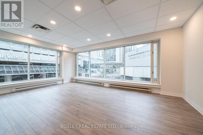 Building Photo - 10-210 Queens Quay W