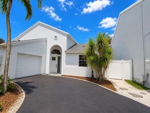 Building Photo - 10791 SW 10th Pl