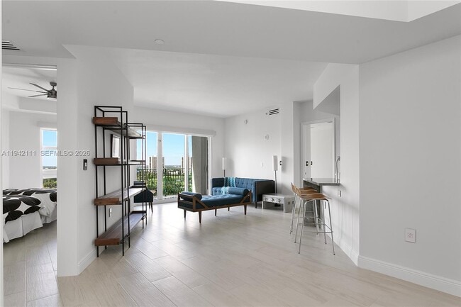 Foto del edificio - 19900 E Country Club Dr