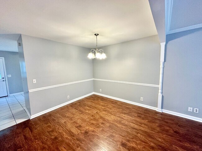 Building Photo - 7806 Sawyer Brown Rd